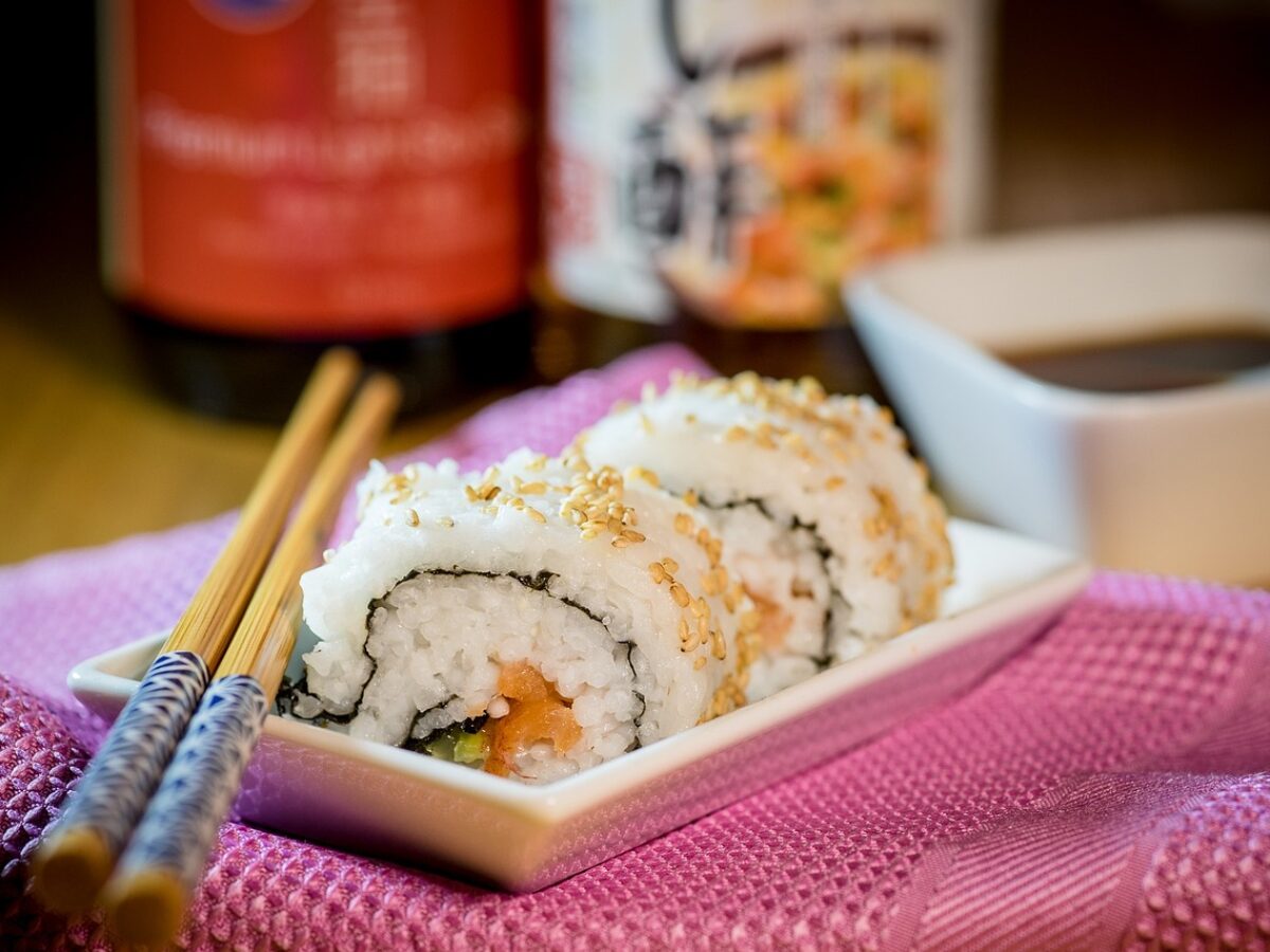 D'où viennent les sushis et pourquoi sont-ils si populaires aujourd'hu –  Japan at Home